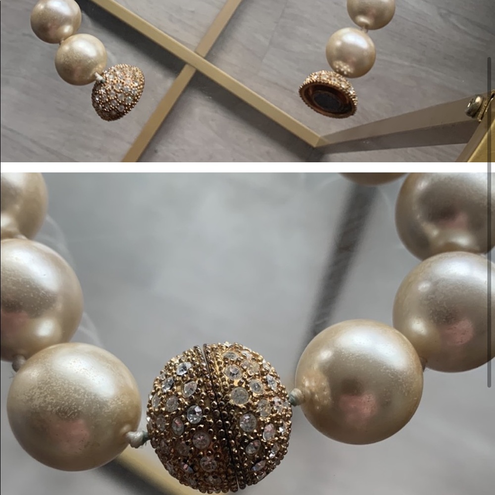Saks magnetic chunky Pearl necklace